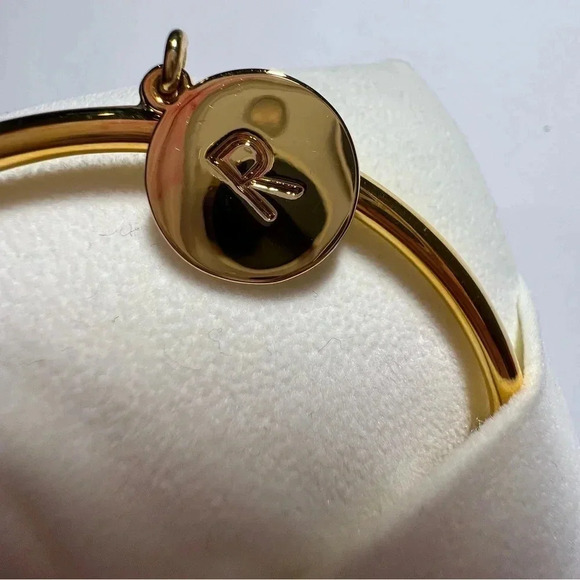 Kate Spade One in a Million Bangle Initial R nwt - Picture 3 of 8